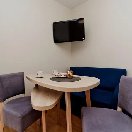 Couette-café Agat 3*