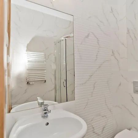 Bed and Breakfast Agat 3*